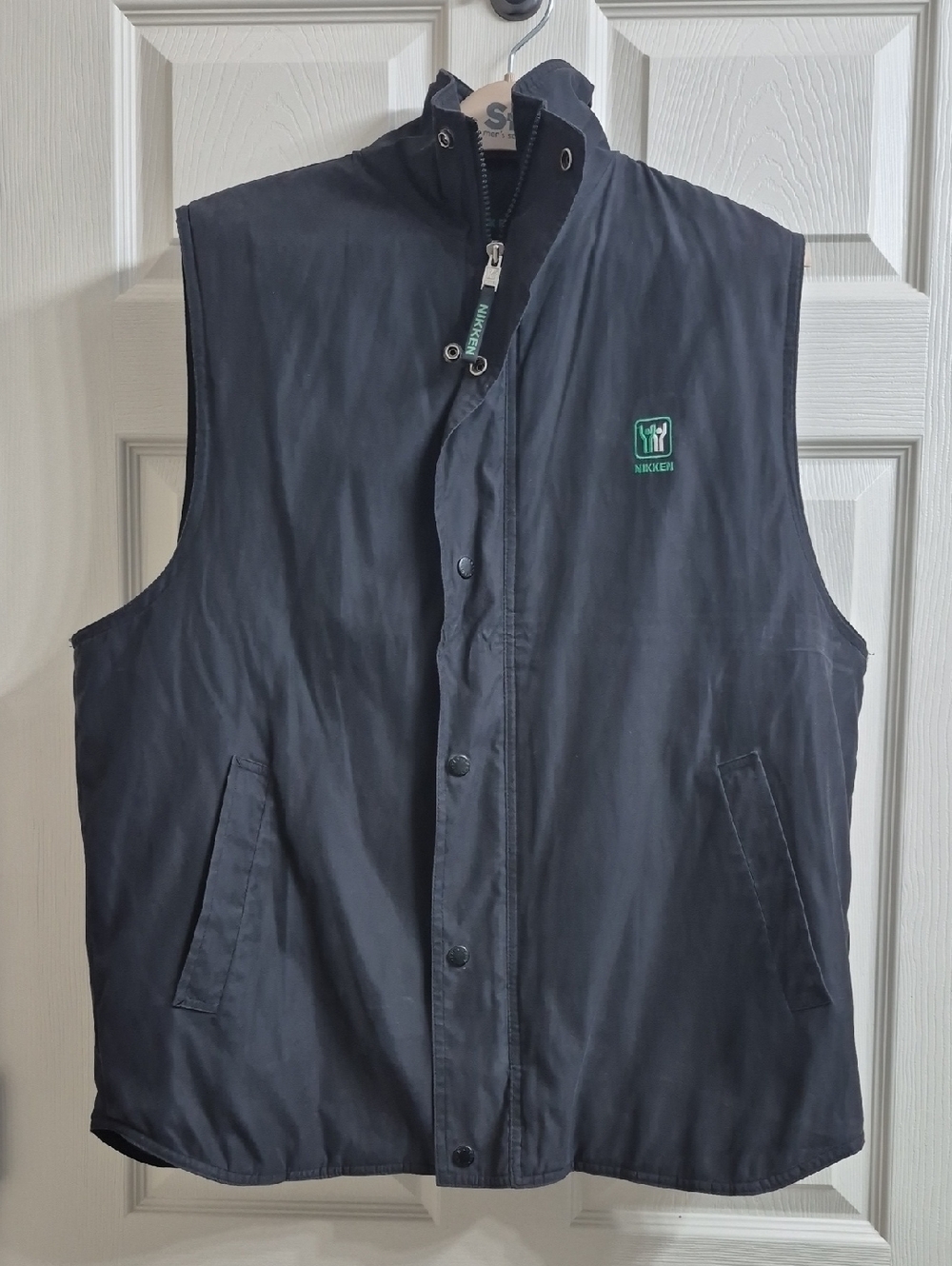 Nikken Thermowear Magnetic Men's Sleeveless Zip Vest Black Unisex
